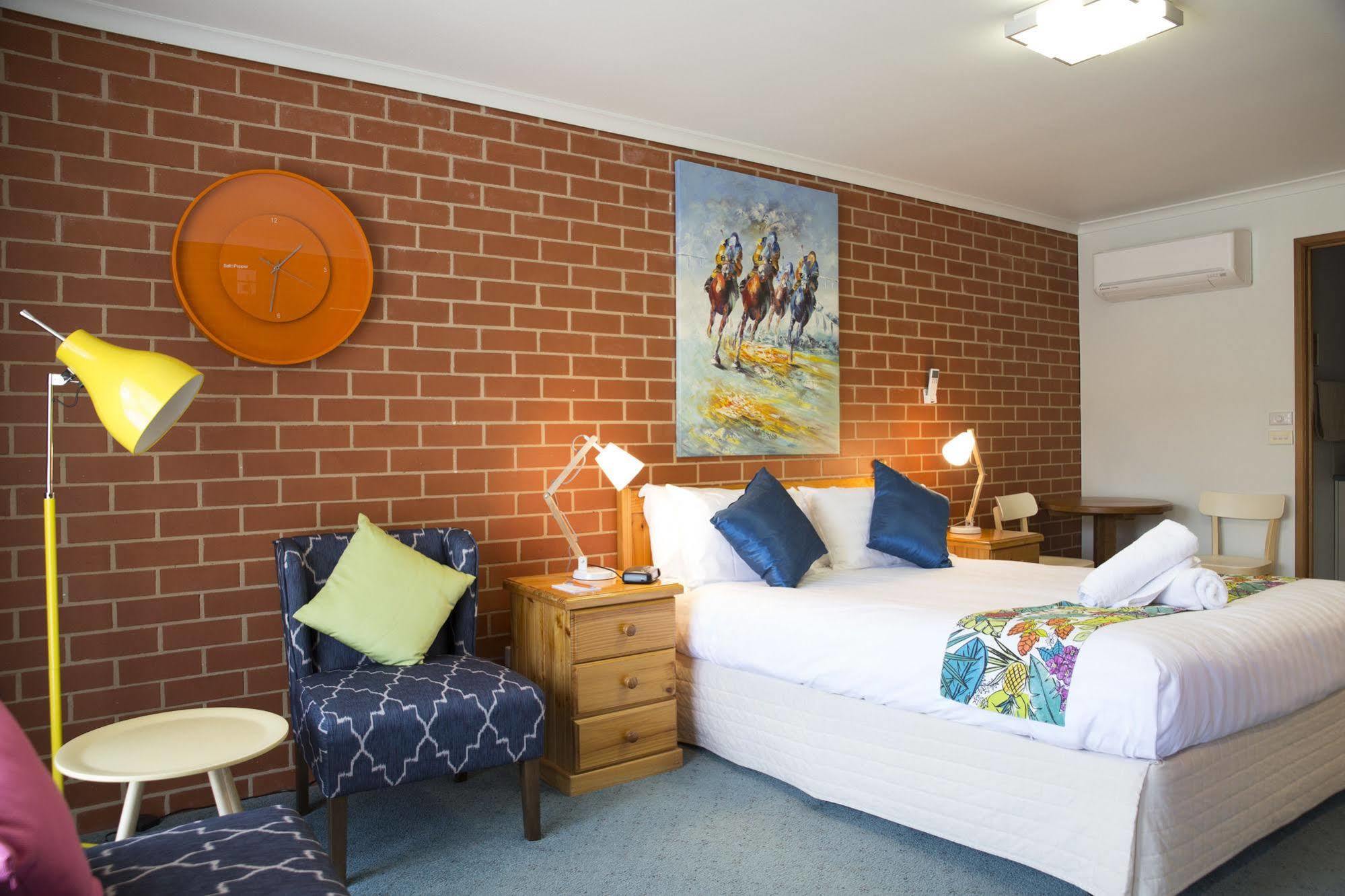 Yackandandah Central Экстерьер фото